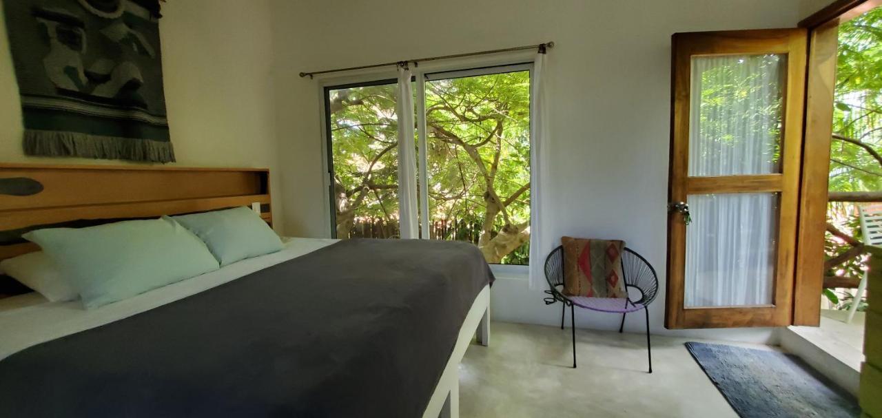 Layla Guesthouse Puerto Morelos Bagian luar foto